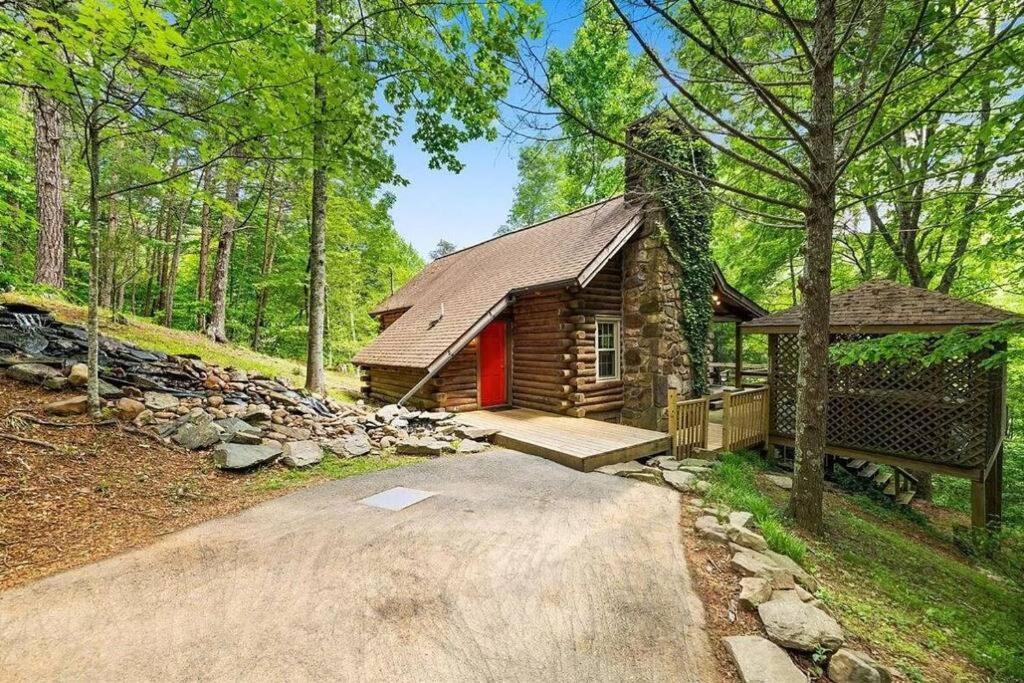 Very Private, Real Log Cabin With Hot Tub! Sevierville Buitenkant foto