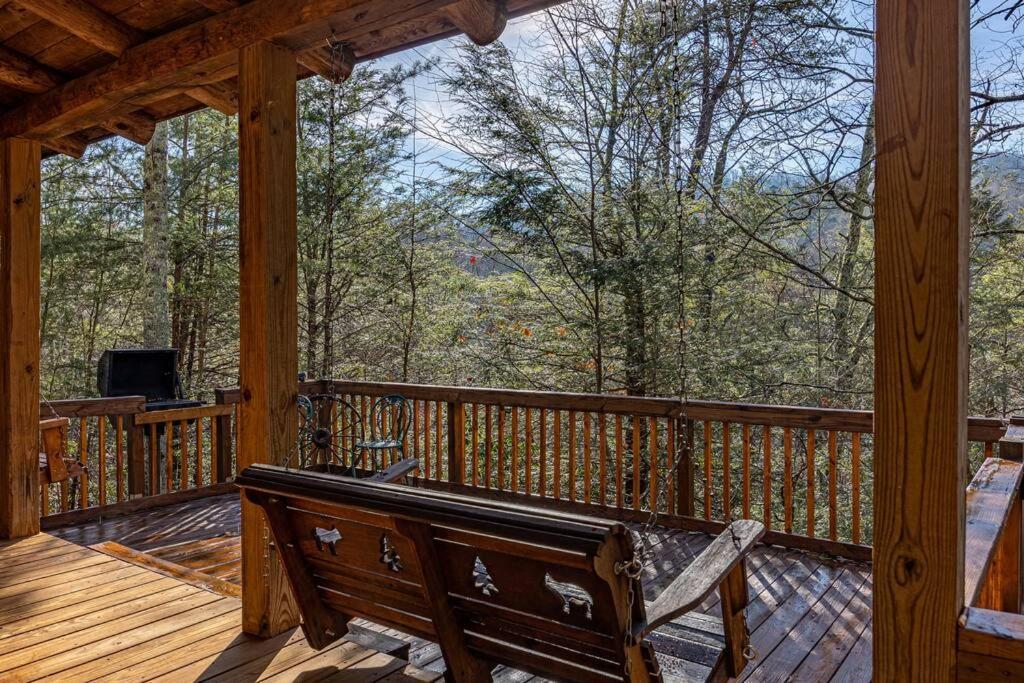 Very Private, Real Log Cabin With Hot Tub! Sevierville Buitenkant foto