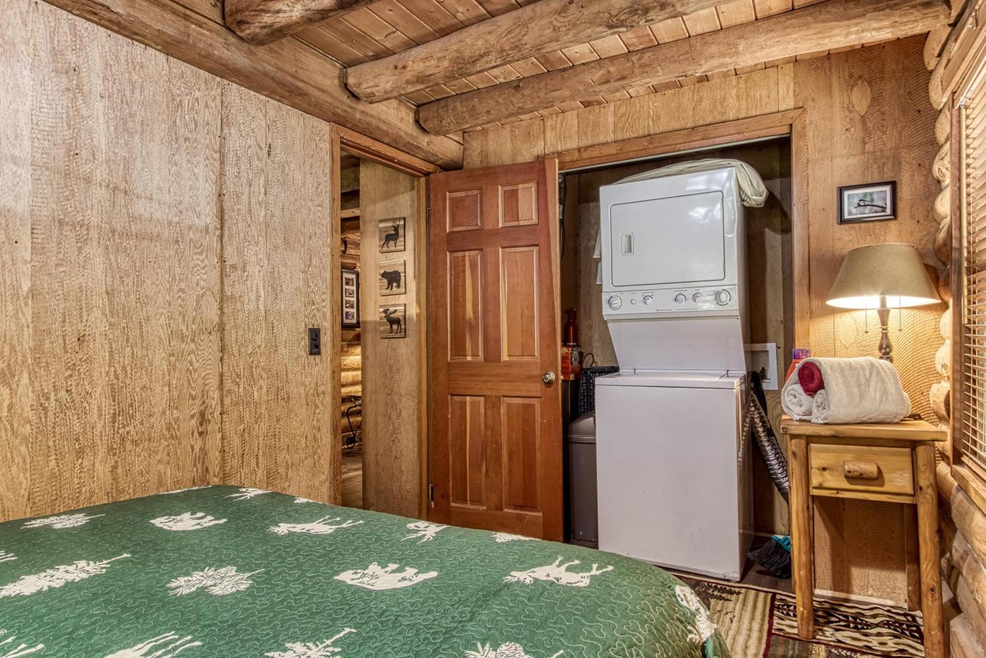 Very Private, Real Log Cabin With Hot Tub! Sevierville Buitenkant foto