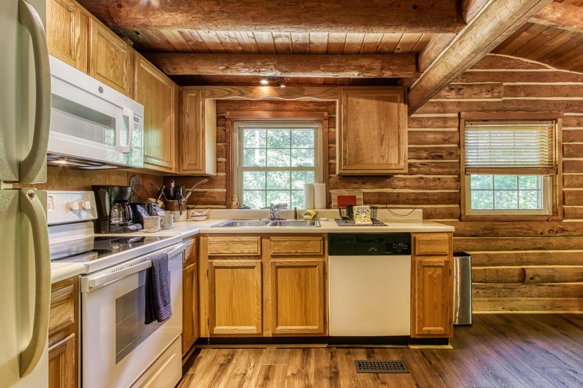 Very Private, Real Log Cabin With Hot Tub! Sevierville Buitenkant foto